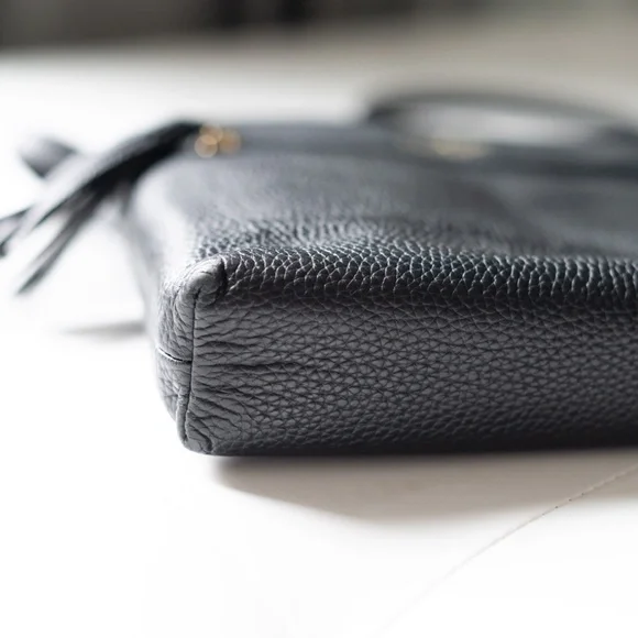 KATE SPADE Chester Street Dessi Pebbled Leather Crossbody in Black - Picture 5 of 5